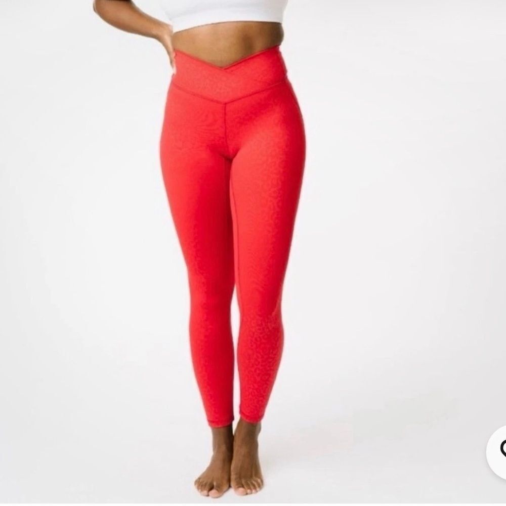 Zyia Active Red leopard scrunchy light n tight legging 16-18